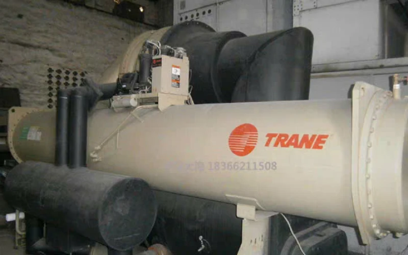 Bảo Dưỡng & Vệ Sinh Tẩy Cáu Cặn Bình Ngưng Chiller Chuyên Dụng